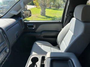 Chevrolet-Silverado-Regular-Cab-Pickup-Truck-second-image