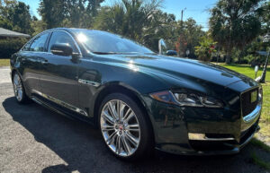 Jaguar-XJR