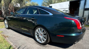 Jaguar-XJR-fourth-image