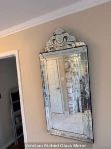 Venetian-Etched-Glass-Mirror-second-image