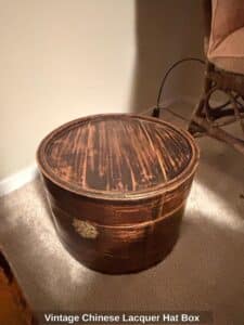 Vintage-Chinese-Lacquer-Hat-Box
