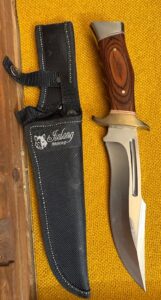 Bowie-Knife-with-Wood-Handle-and-Sheath