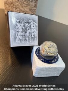 Atlanta-Braves-World-Series-Champions-Commemorative-Ring-with-Display-Base-and-Box