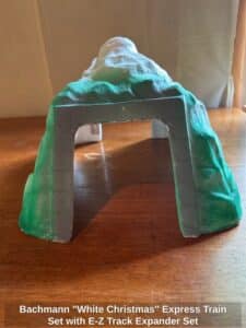 Bachmann-White-Christmas-Express-Train-Set-with-E-Z-Track-Expander-Set-sixth-image