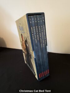 Christmas-Cat-Bed-Tent-third-image