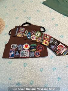 Girl-Scout-Uniform-Vest-and-Sash-second-image