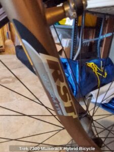 Trek-Multitrack-Hybrid-Bicycle-fourth-image