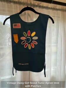 Vintage-Daisy-Girl-Scout-Tunic-Apron-Vest-with-Patches