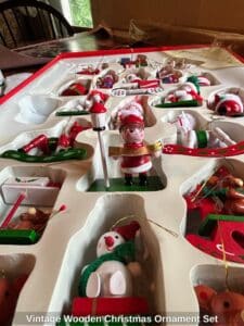 Vintage-Wooden-Christmas-Ornament-Set-fifth-image