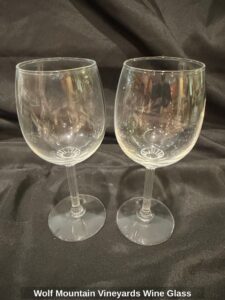 Wolf-Mountain-Vineyards-Wine-Glass