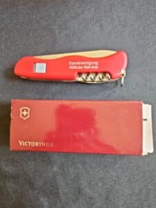 Victorinox-Kanalreinigung-Abfluss-Service-Swiss-Army-Knife-1