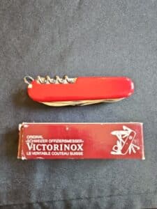 Victorinox-Waiter-Swiss-Army-Knife-with-Original-Box-1