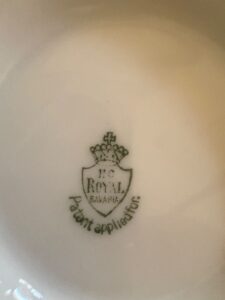 J.C.-Royal-Bavaria-Floral-China-Set-second-image