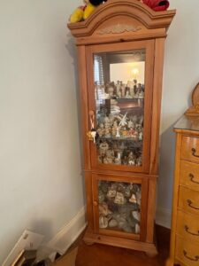 Traditional-Corner-Curio-Cabinet
