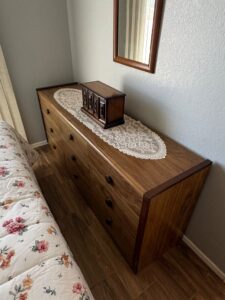 Mid-Century-Modern-Drawer-Dresser