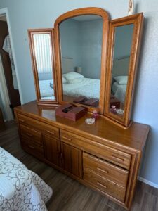Vintage-Solid-Oak-Blackhawk-Furniture-Dresser-with-Tri-Fold-Mirror