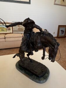 Frederic-Remington-Bronco-Buster-Bronze-Sculpture-fourth-image