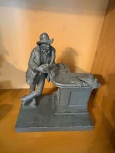 Michael-Garman-Cowboy-at-the-Saloon-Sculpture