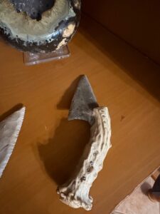 Native-American-Style-Stone-Point-and-Antler-Handle-Knife