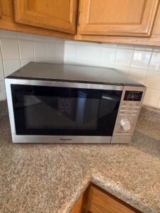 Panasonic-The-Genius-W-Microwave-Oven-NN-SDLS