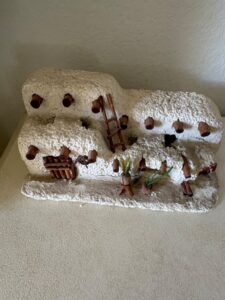 Southwestern-Pueblo-Style-Adobe-Miniature-Model