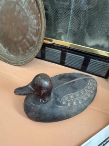 Vintage-Carved-Wooden-Duck-Decoy