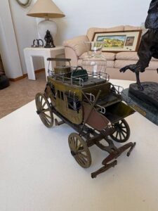Vintage-Western-Stagecoach-Decorative-Model