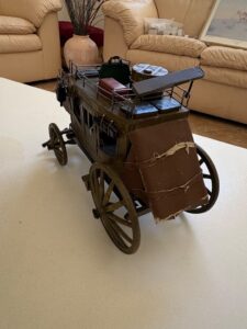 Vintage-Western-Stagecoach-Decorative-Model-second-image