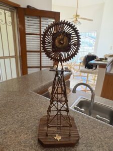 Vintage-Windmill-Table-Clock