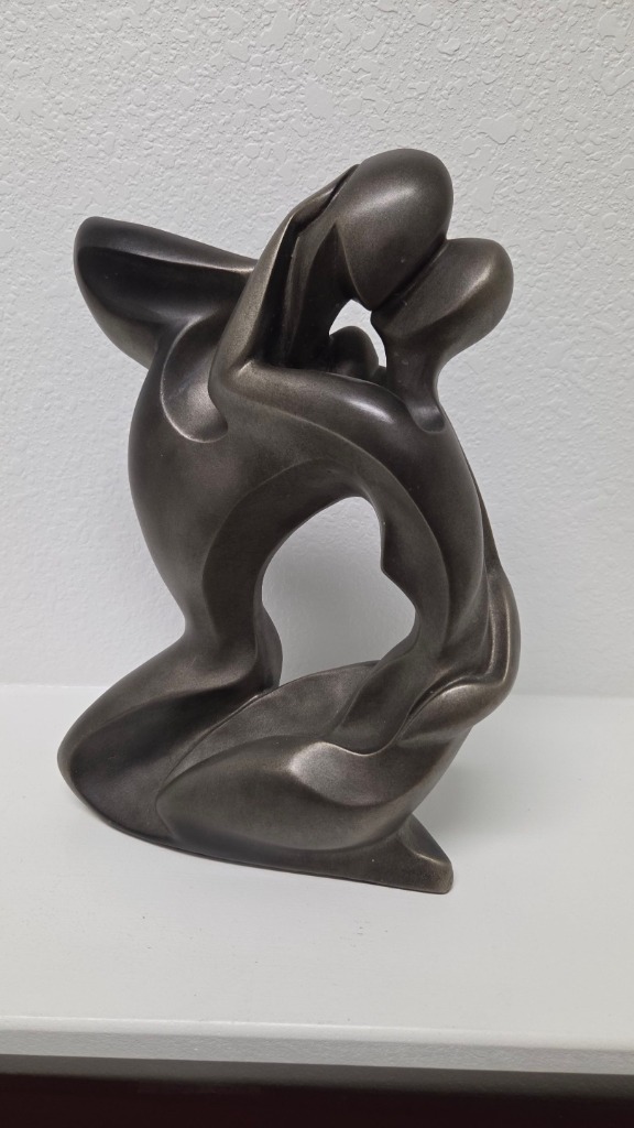 The Classic Modern Round Round Estate Sale