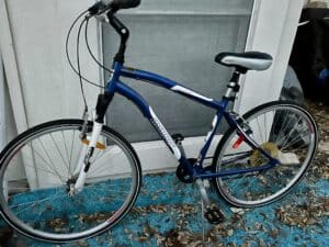 Infinity Twentyfour 7 Hybrid Bike