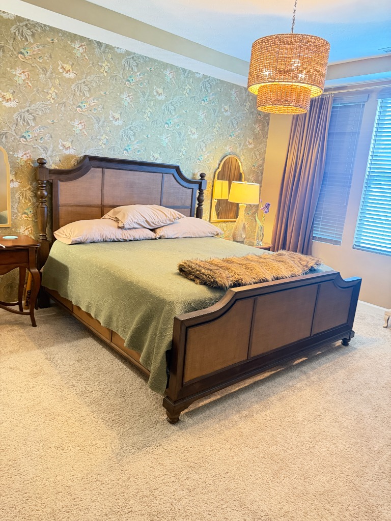 Perfectly Decorated Contemporary Estate Sale in Westfield