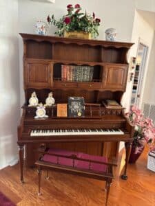 ODESSA: Two pianos, PS4, Xbox, lots of electronics, huge clown collection, apparel & more!