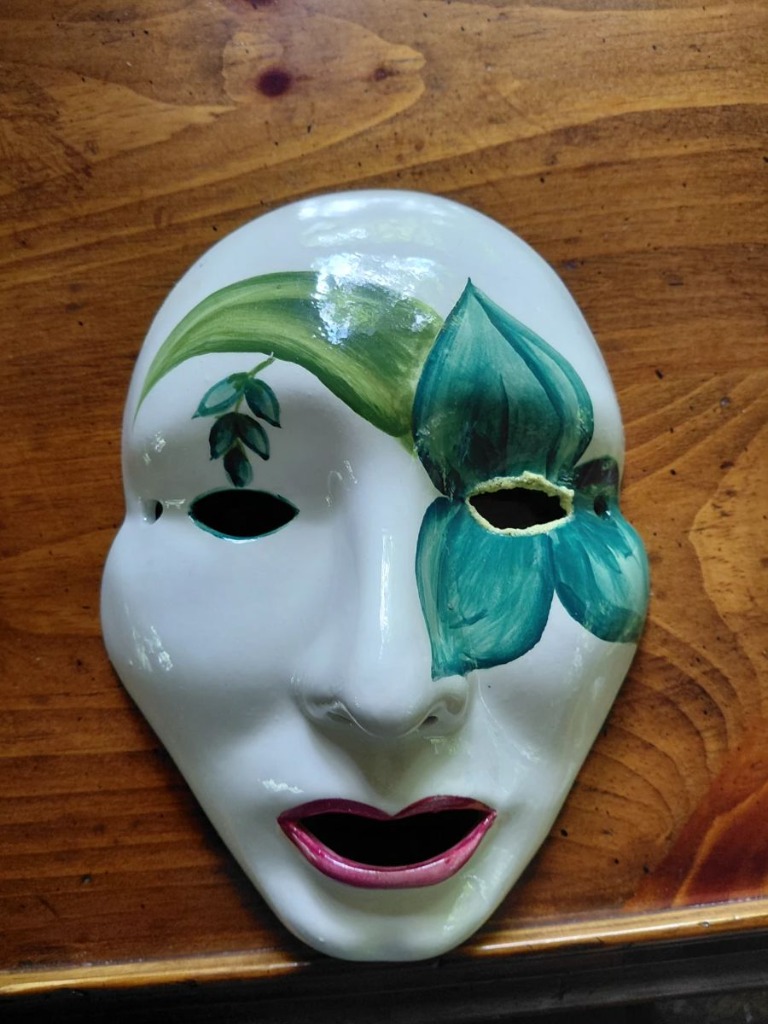 NEW PICS-Antique, Oddities, dishware & Furniture