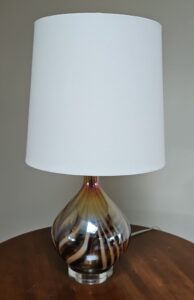 Amber-Swirl-Glass-Table-Lamp