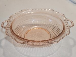 Anchor-Hocking-Mayfair-Open-Rose-Pink-Depression-Glass-Bowl