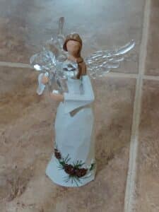 Angel-with-Pinecones-Figurine