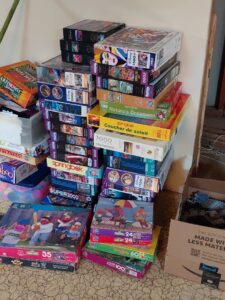 Assorted-Jigsaw-Puzzles-and-Game