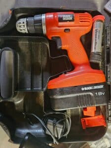 Black-Decker-V-Drill-second-image