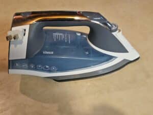 BlackDecker-Vitesse-Steam-Iron