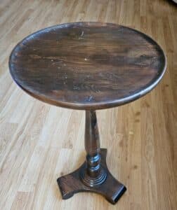 Bombay-Company-Victorian-Style-Embossed-Leather-Top-Table