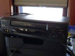 Broksonic-VHF-HSTS-Hi-Fi-Stereo-VCR