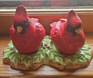 Cardinal-Salt-and-Pepper-Shakers