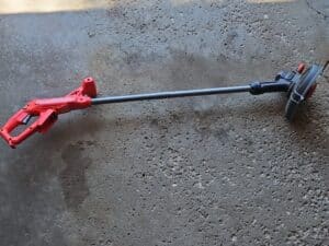 Craftsman-V-Cordless-String-Trimmer