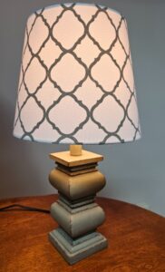 Distressed-Quatrefoil-Table-Lamp-second-image
