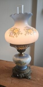 Floral-Hurricane-Lamp-third-image
