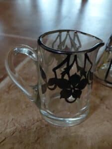 Glass-creamer-sugar-and-decanter-set-third-image