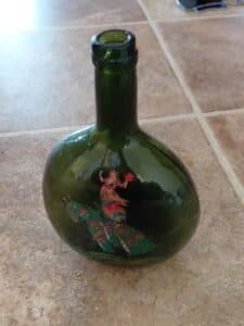 Green-Glass-Bottle-with-Dancer-Decal