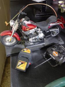 New-Bright-Harley-Davidson-Fat-Boy-RC-Motorcycle-second-image