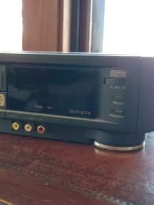 Panasonic-Omnivision-VHS-SQPB-PV-S-third-image